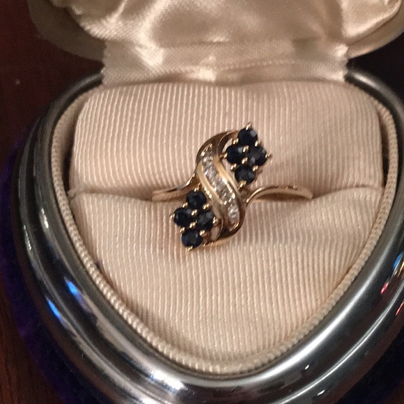 14k Gold Diamond & Sapphire ring - Picture 4 of 7
